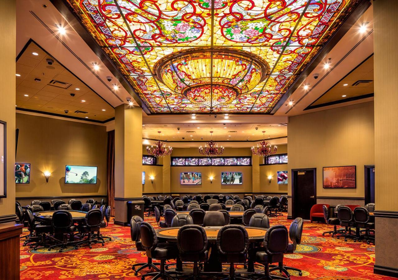 Silver Legacy Reno Resort Casino At The Row Экстерьер фото